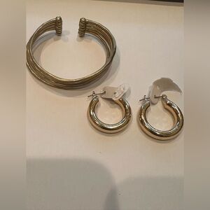 Elegant Gold-Toned Jewelry Set